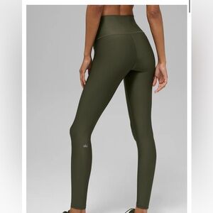 ALO Yoga 7/8 High-Waist Airlift Legging Deep Olive